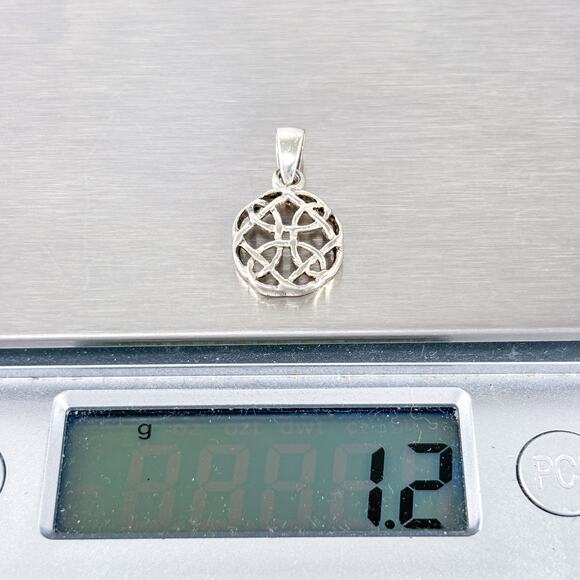 Vintage Sterling Silver 925 Openwork Celtic Knot Pendant - Picture 6 of 7
